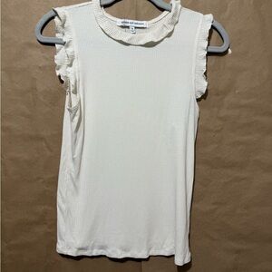 Cupcakes & Cashmere Cream Ruffled Sleeveless Blouse